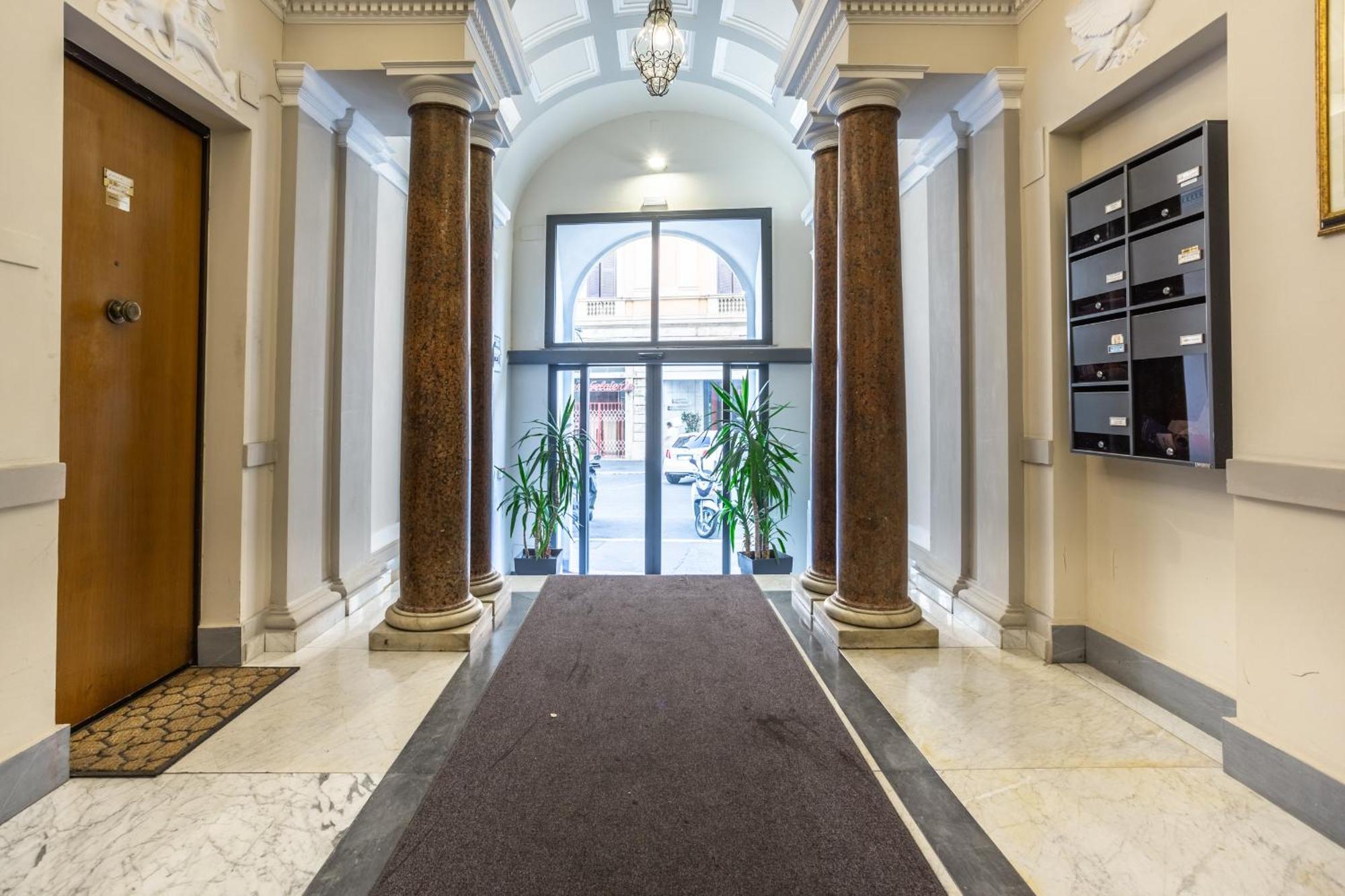 רומא Luxury Inn Opera מראה חיצוני תמונה